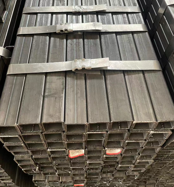 重庆工业用梯子 镀锌管焊接梯子 铁梯子方管梯